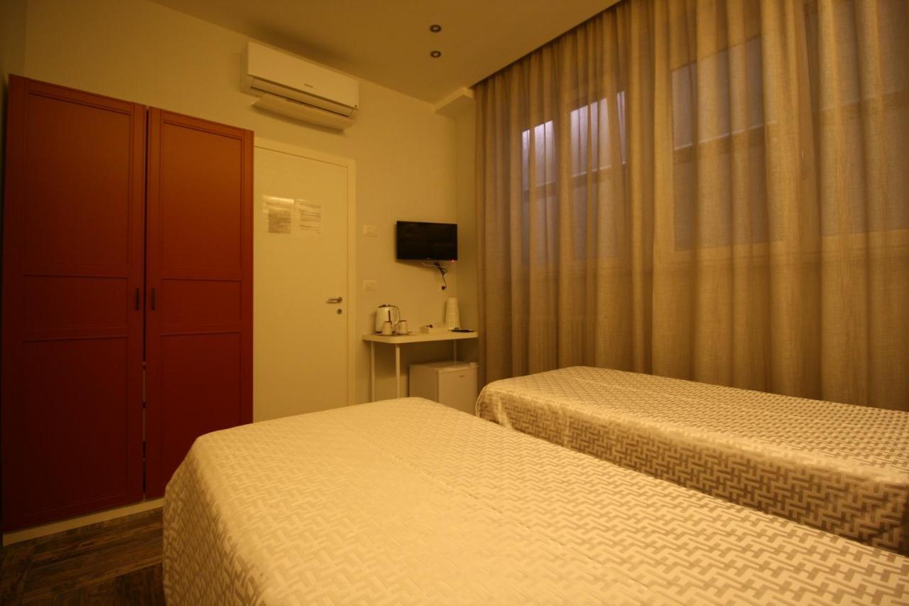 Recia Room Naples Extérieur photo