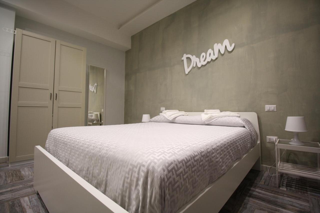 Recia Room Naples Extérieur photo